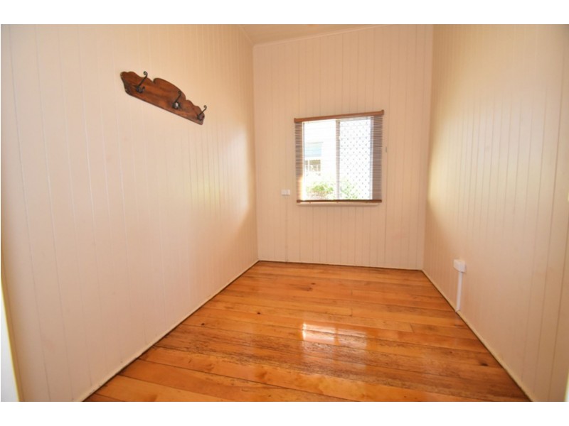 6 Peardon Street, South Toowoomba QLD 4350