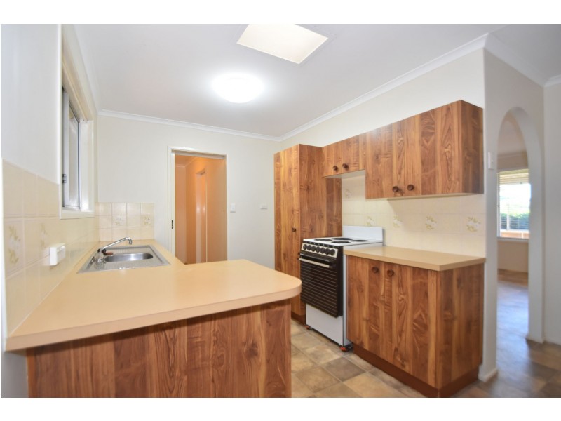 10 Wine Drive, Wilsonton Heights QLD 4350