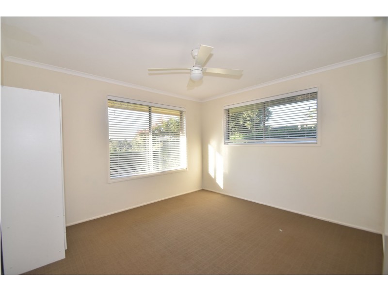 10 Wine Drive, Wilsonton Heights QLD 4350