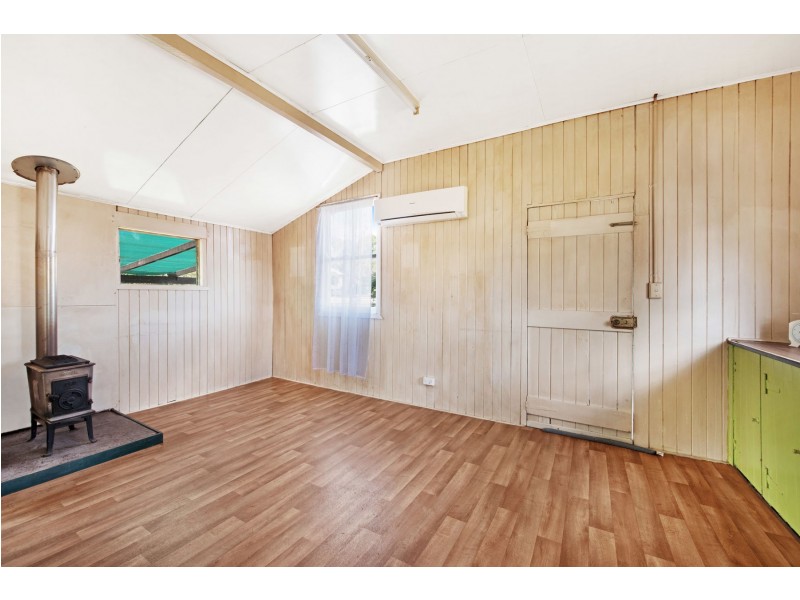 63 John Street, Goombungee QLD 4354