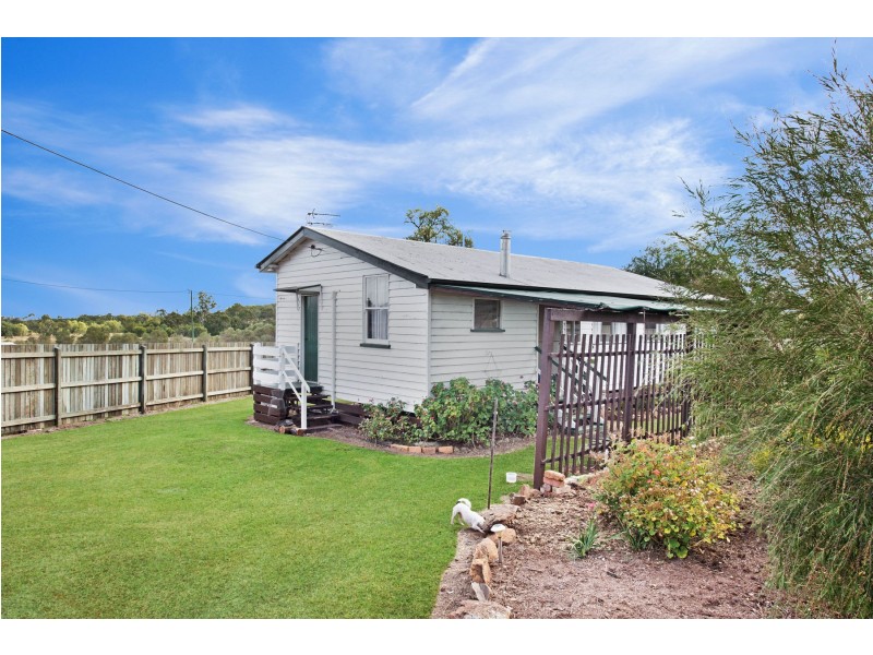 63 John Street, Goombungee QLD 4354