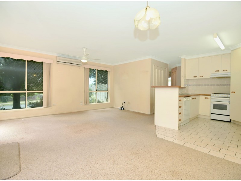 1/2 Brunckhorst Drive, Kearneys Spring QLD 4350