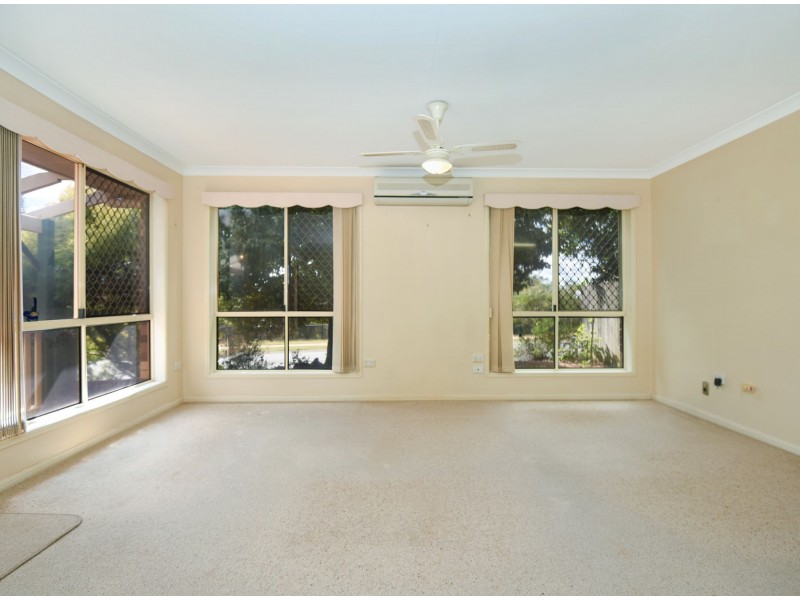 1/2 Brunckhorst Drive, Kearneys Spring QLD 4350