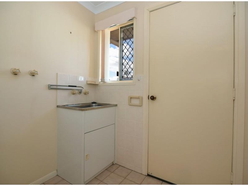 1/2 Brunckhorst Drive, Kearneys Spring QLD 4350