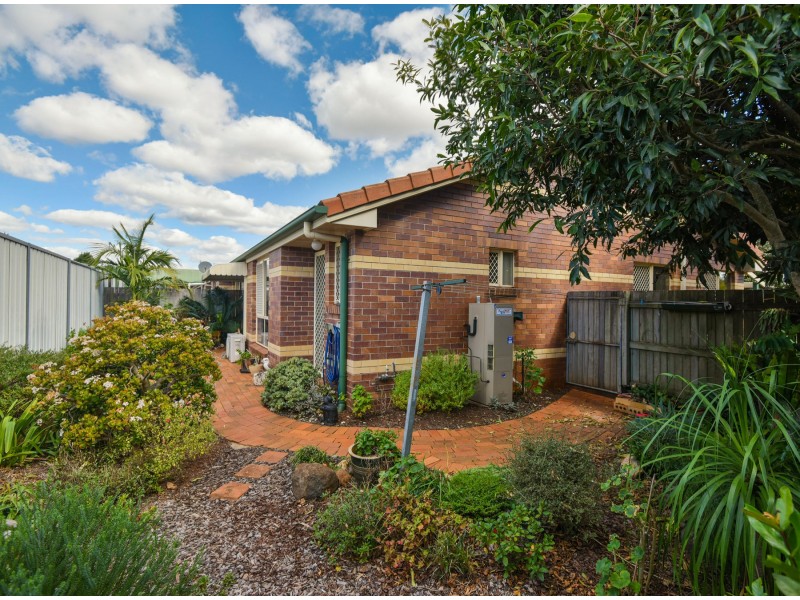 1/2 Brunckhorst Drive, Kearneys Spring QLD 4350