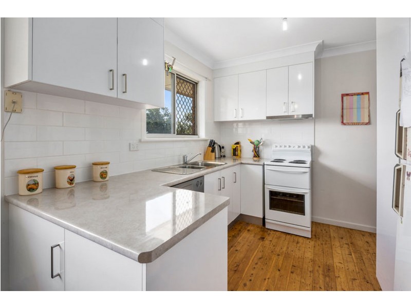 246 West Street, Kearneys Spring QLD 4350