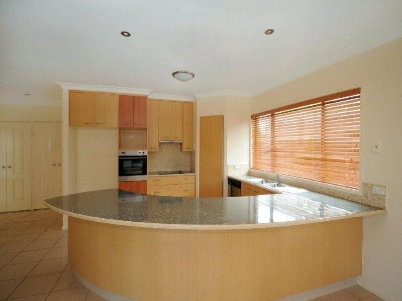 331 Ramsay Street, Middle Ridge QLD 4350