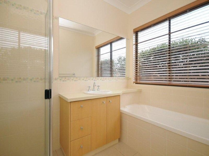 331 Ramsay Street, Middle Ridge QLD 4350