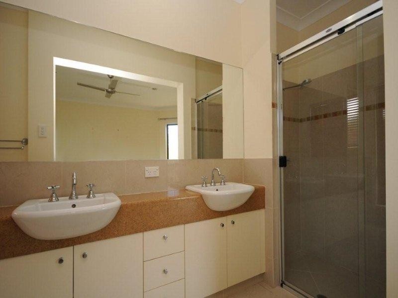 331 Ramsay Street, Middle Ridge QLD 4350