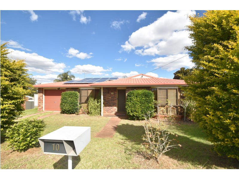 10 Traminer Drive, Wilsonton Heights QLD 4350