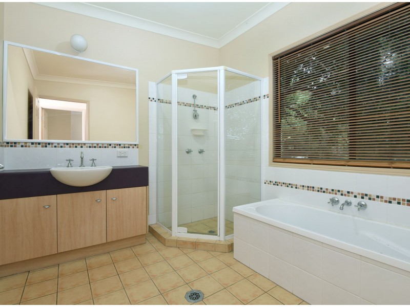 101/3143 Esk Hampton Road, Ravensbourne QLD 4352