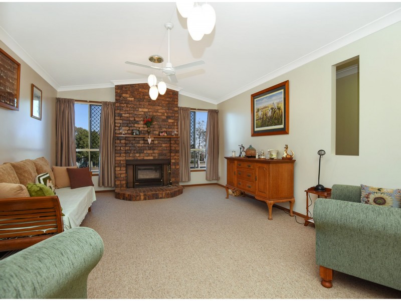 15 Rebecca Street, Glenvale QLD 4350