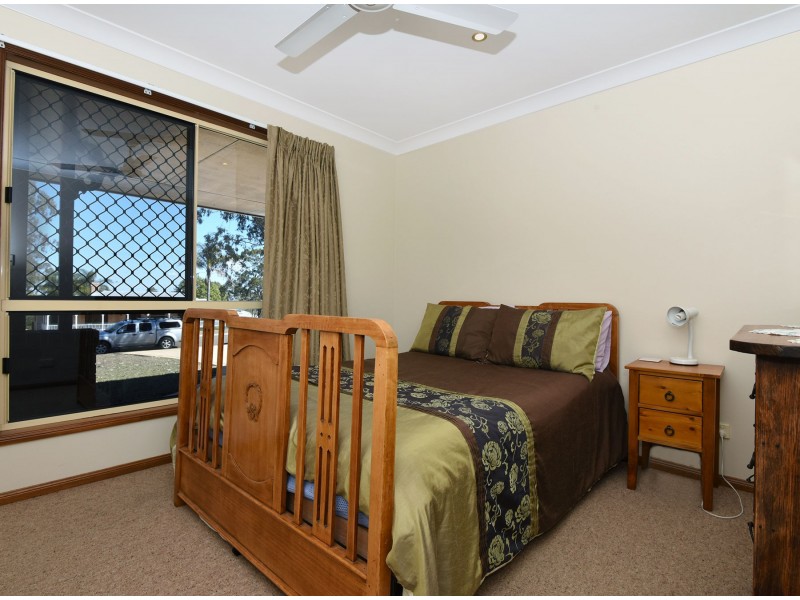 15 Rebecca Street, Glenvale QLD 4350