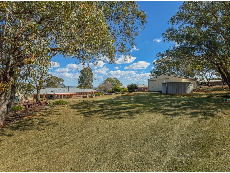 15 Rebecca Street, Glenvale QLD 4350