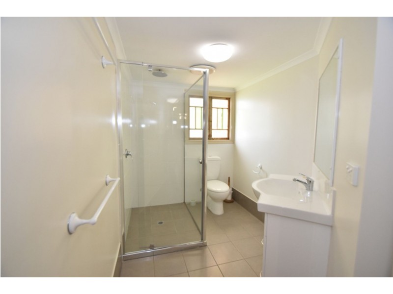 1 Glasgow Street, North Toowoomba QLD 4350