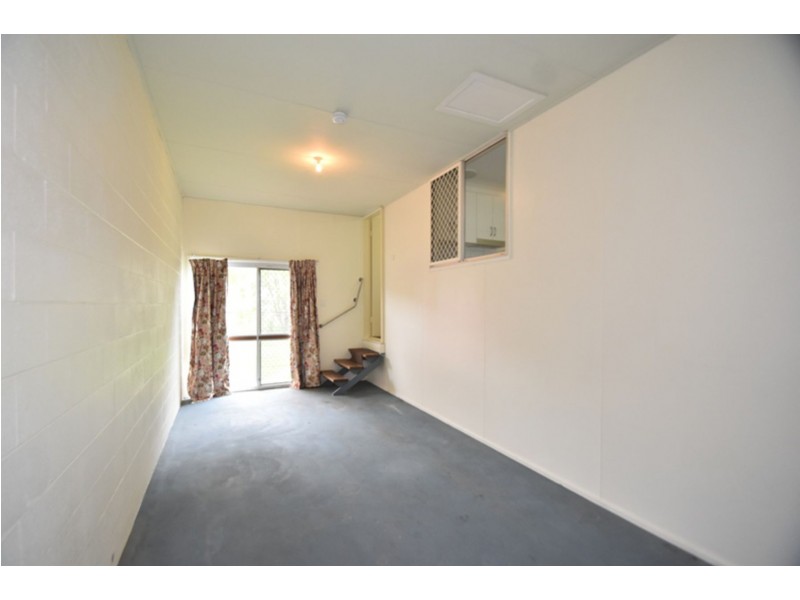 2/2 Creek Street, Cambooya QLD 4358
