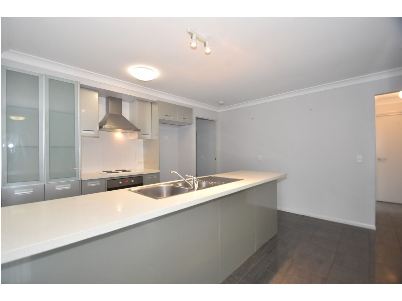 4/9 O’Brien Street, Harlaxton QLD 4350
