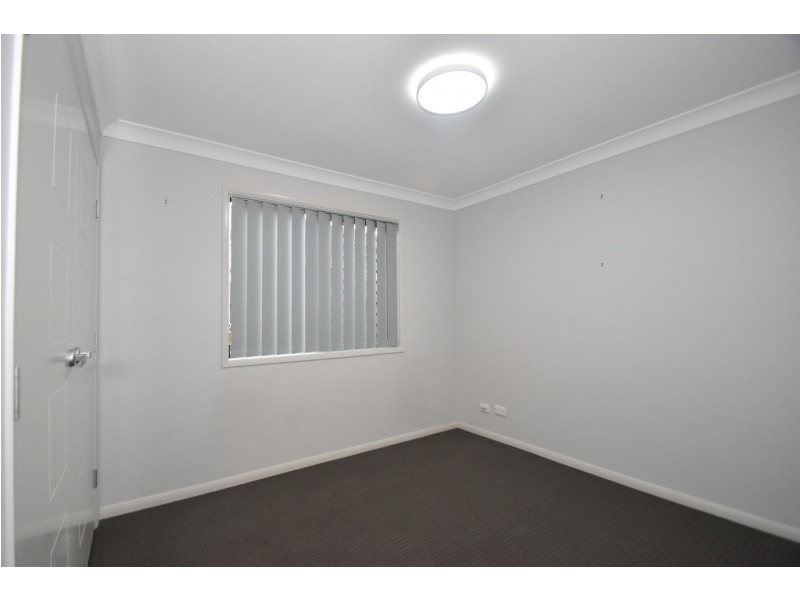 4/9 O’Brien Street, Harlaxton QLD 4350