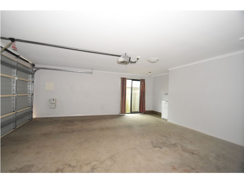 4/9 O’Brien Street, Harlaxton QLD 4350