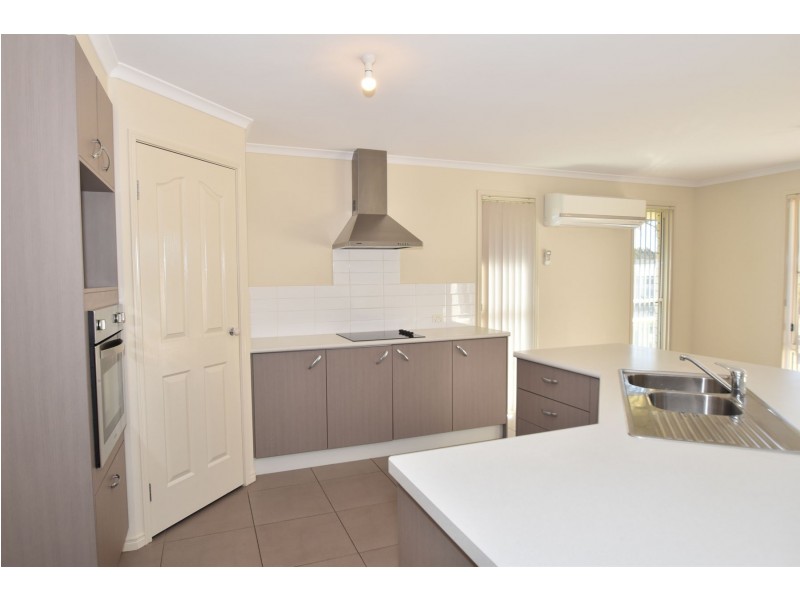 47 Highland Park Road, Meringandan West QLD 4352