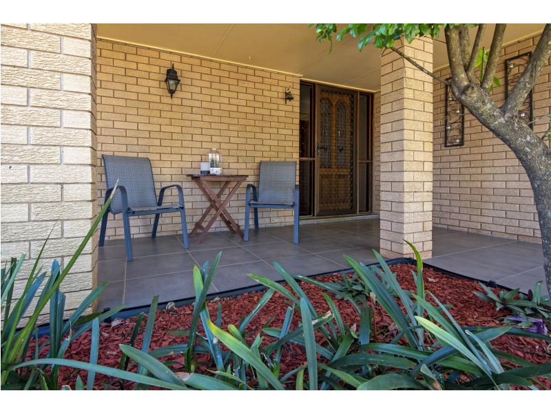 1 Jasmine Court, Centenary Heights QLD 4350