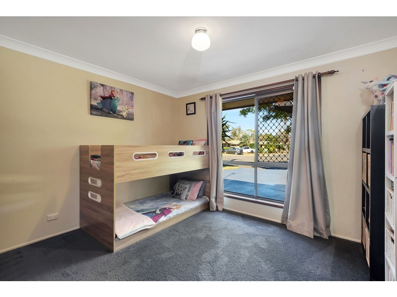 1 Jasmine Court, Centenary Heights QLD 4350