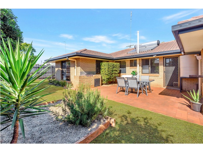 1 Jasmine Court, Centenary Heights QLD 4350