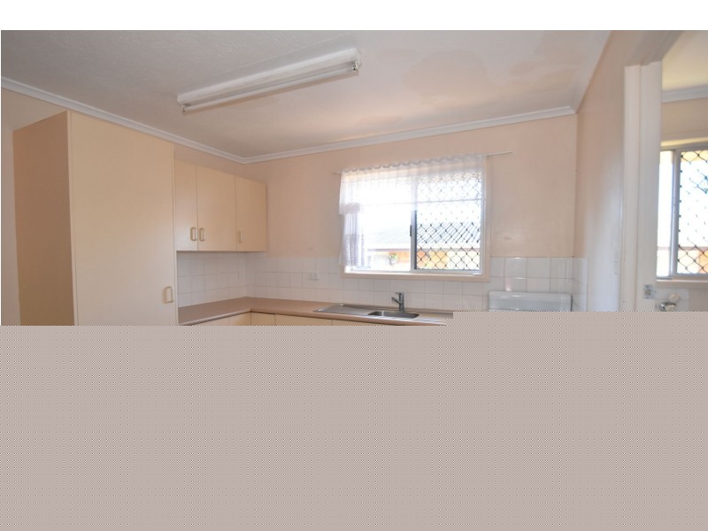 2/90 James Street, South Toowoomba QLD 4350