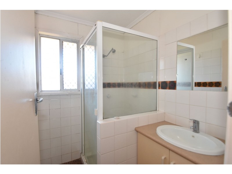 2/90 James Street, South Toowoomba QLD 4350