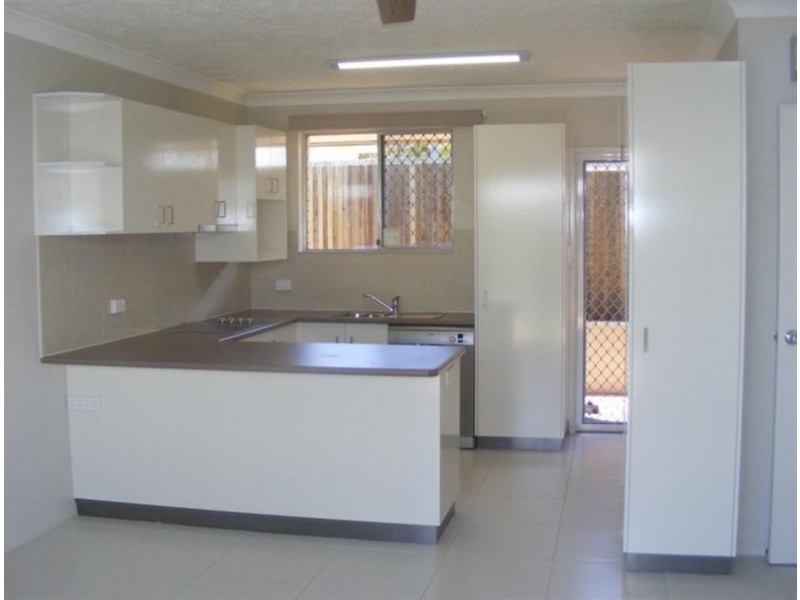 1/235a South Street, South Toowoomba QLD 4350