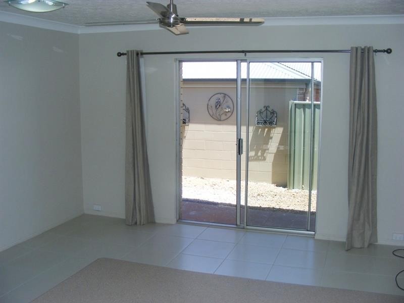 1/235a South Street, South Toowoomba QLD 4350