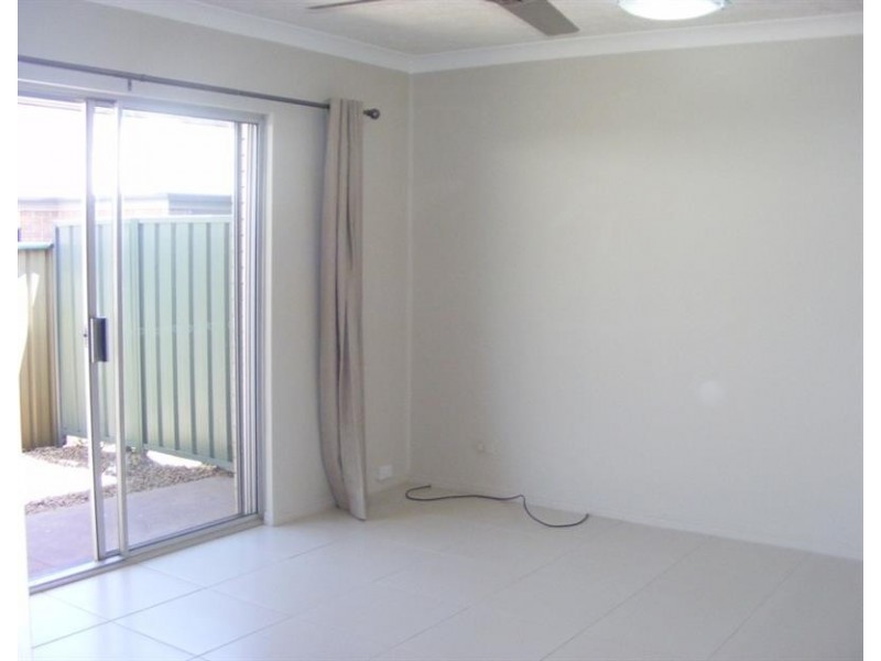 1/235a South Street, South Toowoomba QLD 4350