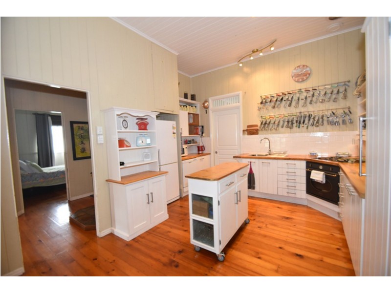 12 Clairmont Street, Newtown QLD 4350