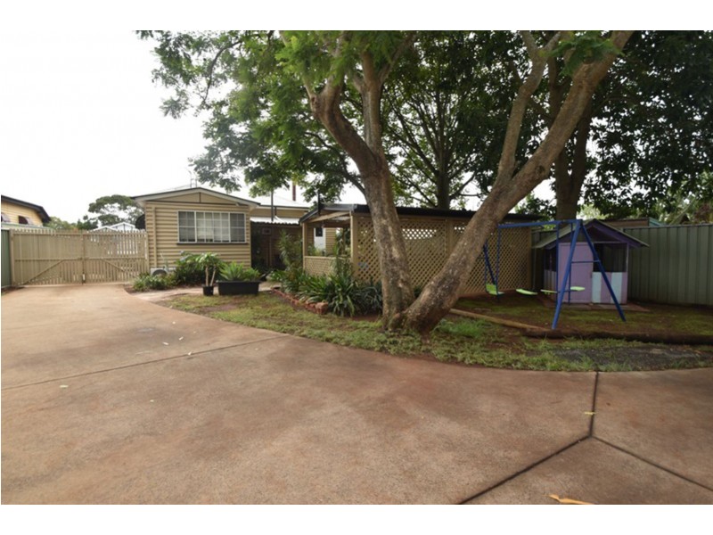 12 Clairmont Street, Newtown QLD 4350