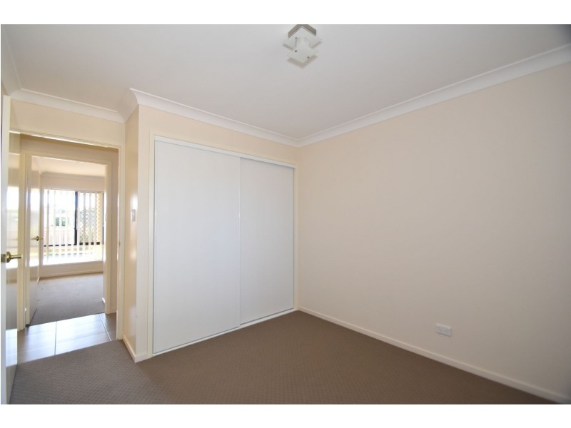 2/16 Barwick Court, Wilsonton Heights QLD 4350
