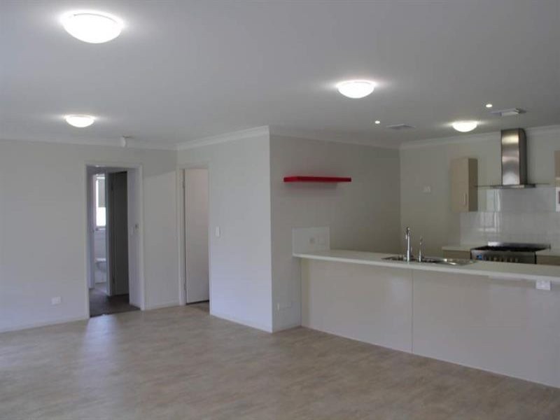 7 Alpine Court, Cranley QLD 4350