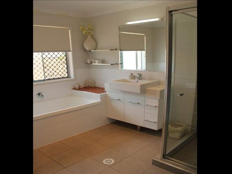 7 Alpine Court, Cranley QLD 4350