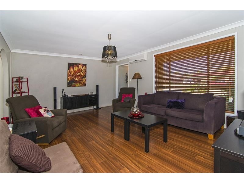 32 Charnley Street, Kearneys Spring QLD 4350