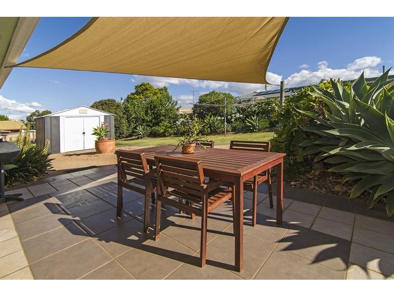 32 Charnley Street, Kearneys Spring QLD 4350