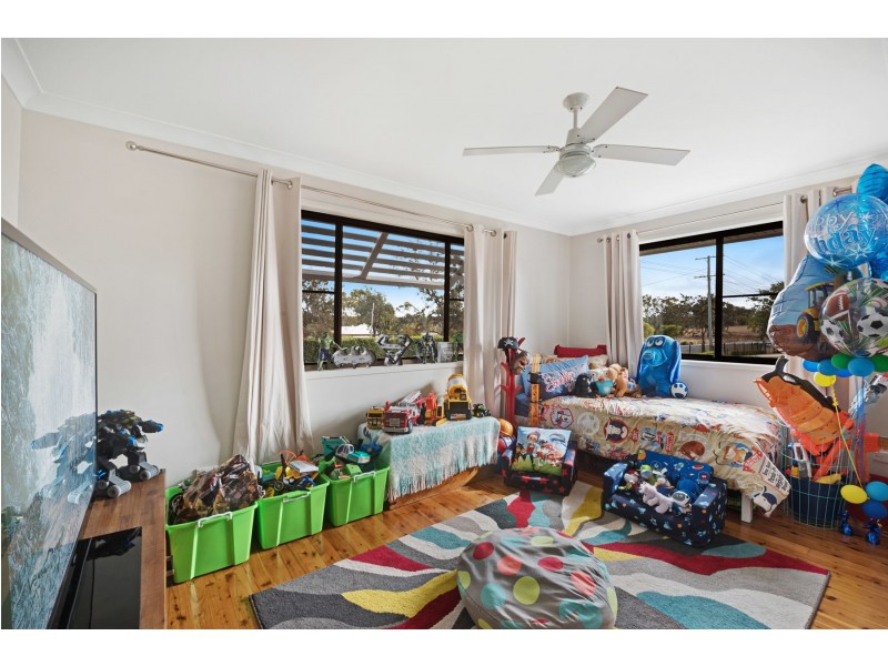 8 Mocatta Street, Goombungee QLD 4354