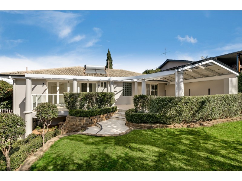 3 Barrymount Crescent, Mount Lofty QLD 4350