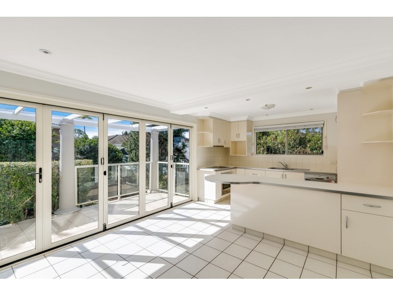 3 Barrymount Crescent, Mount Lofty QLD 4350