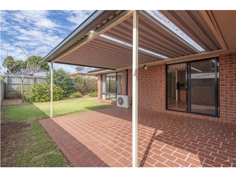 25 Ravenscourt Street, Centenary Heights QLD 4350