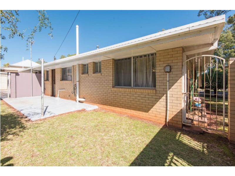 1/64 Campbell Street, East Toowoomba QLD 4350