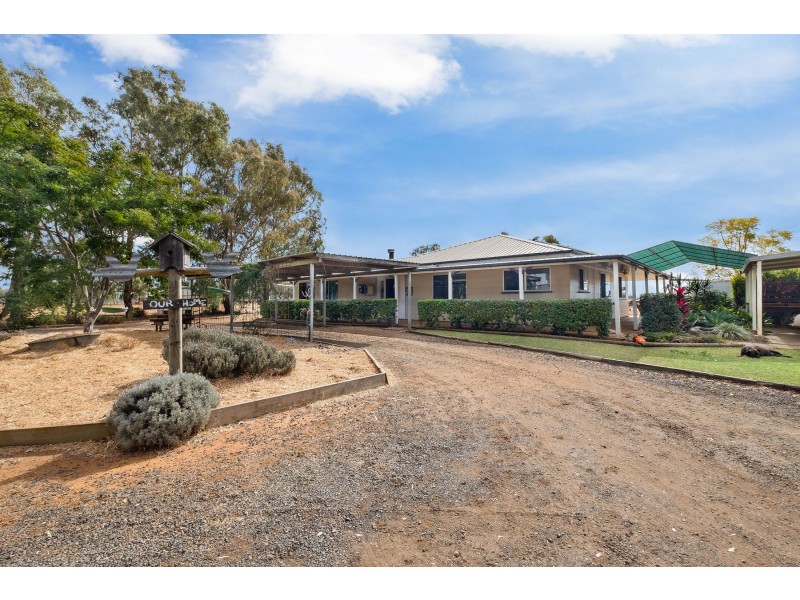 8-14 Fitzpatrick Street, Oakey QLD 4401