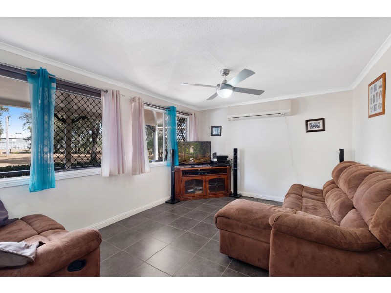 8-14 Fitzpatrick Street, Oakey QLD 4401