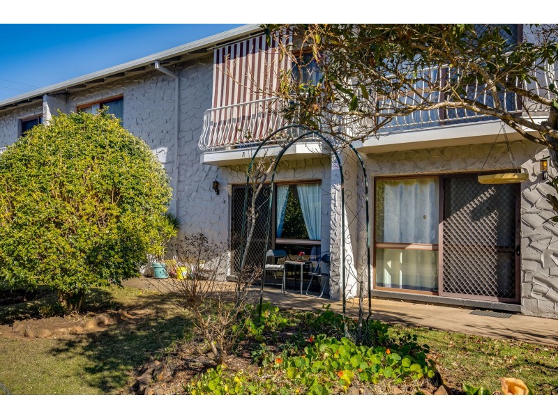 4/67A Taylor Street, Newtown QLD 4350