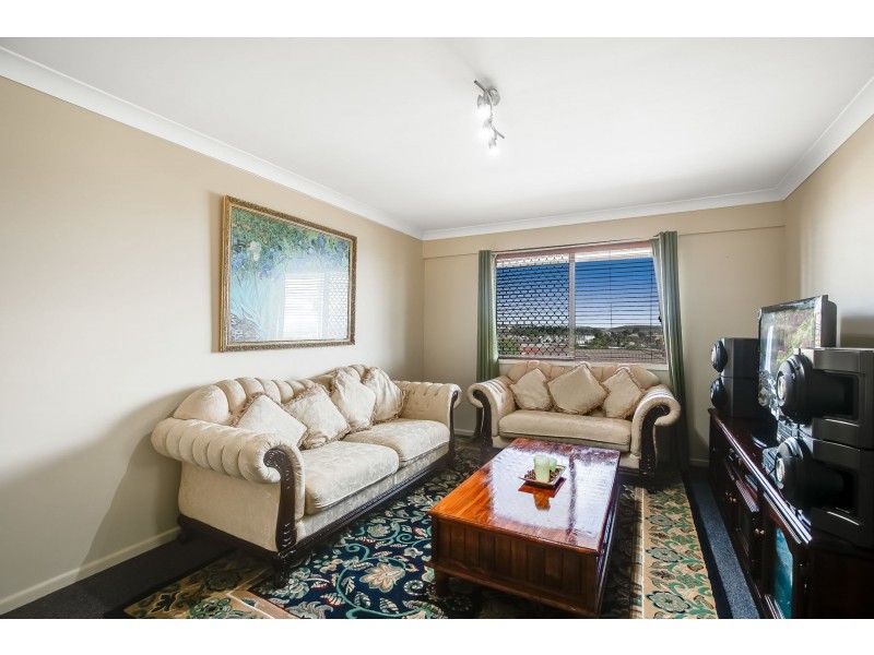 95 Glenvale Road, Newtown QLD 4350