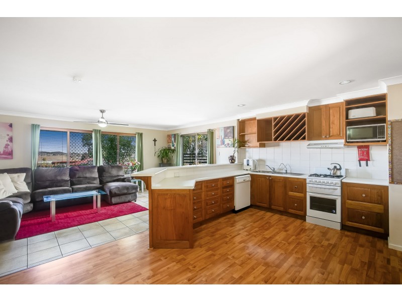 95 Glenvale Road, Newtown QLD 4350