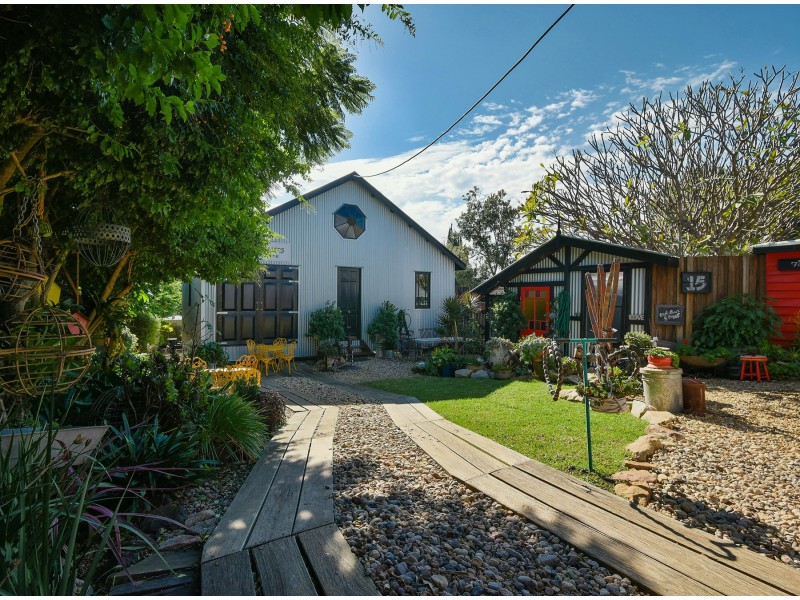 15 Christmas Street, North Toowoomba QLD 4350